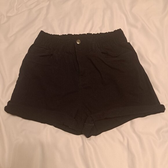 Black cargo shorts - Picture 1 of 2